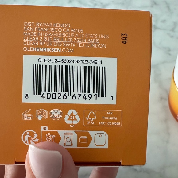 NWT | Ole Henricksen BANANA BRIGHT+ INSTANT GLOW MOISTURIZER - Picture 5 of 7